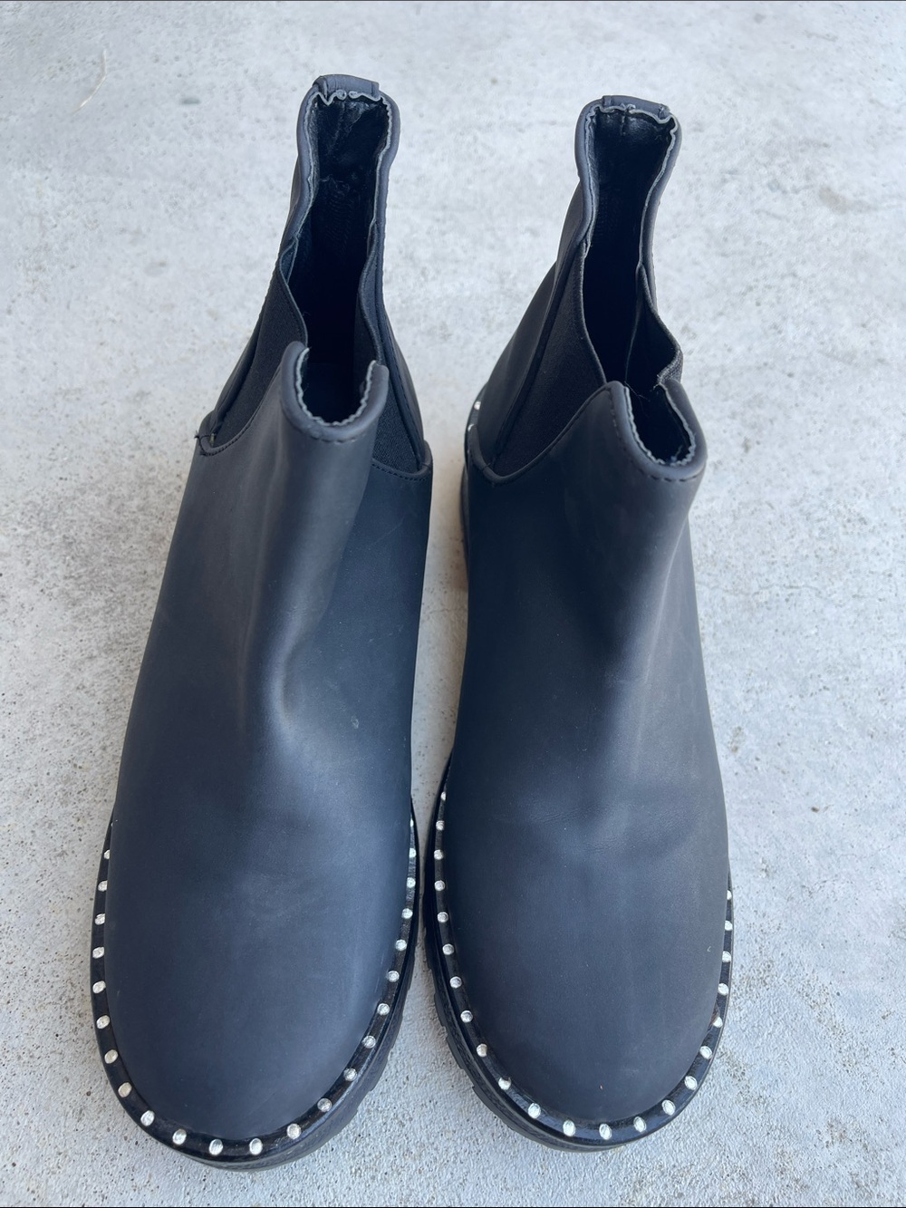 Andrea Black Chelsea Ankle Boots Studded Lug Sole Women’s Size 7